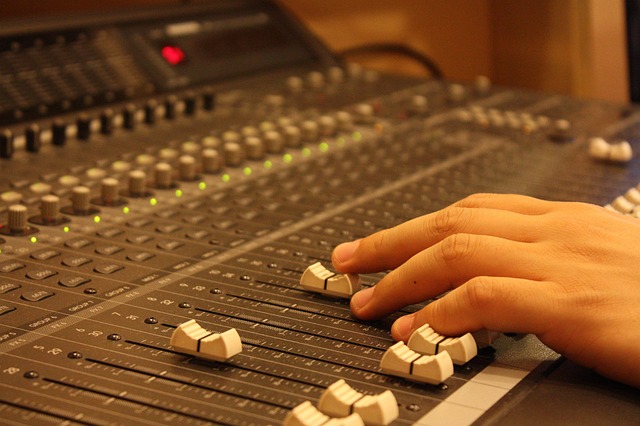 볼륨 스커트란? 패션의 볼륨감을 더하는 필수 아이템